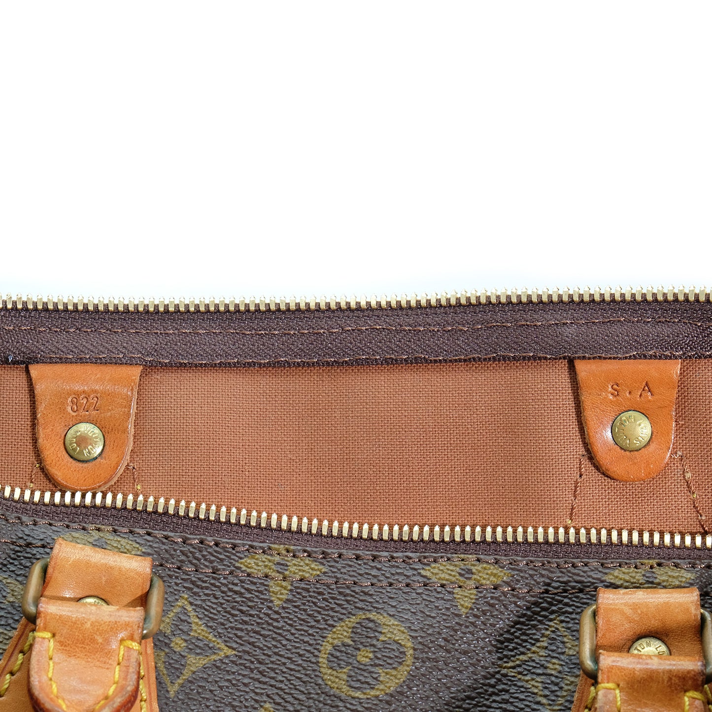 Speedy 30 (zipper repaired)