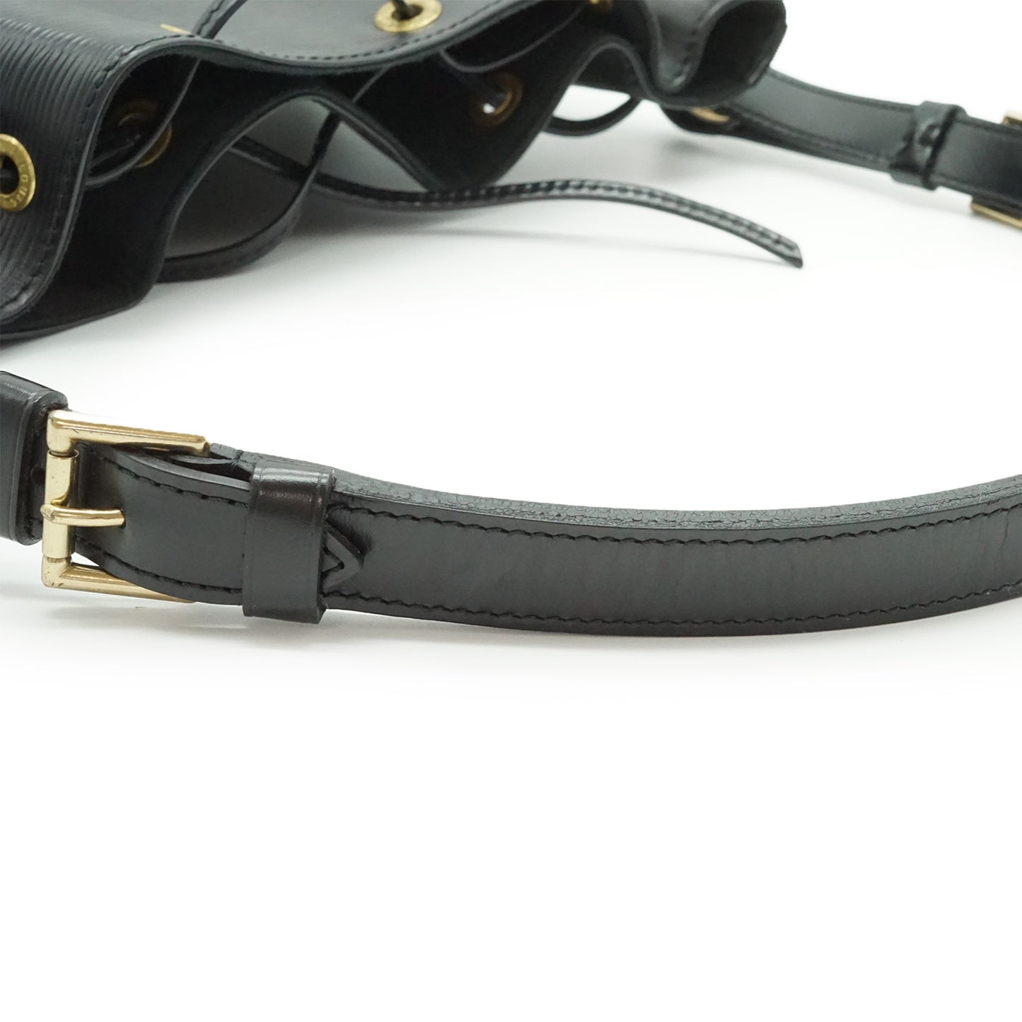 Epi Noe Black Shoulder Bag