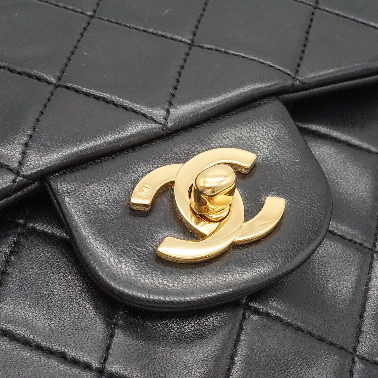Matelasse Double Flap 25cm Chain Shoulder