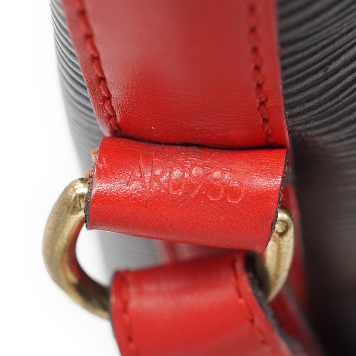 Epi Petit Noe Bicolor Shoulder Bag