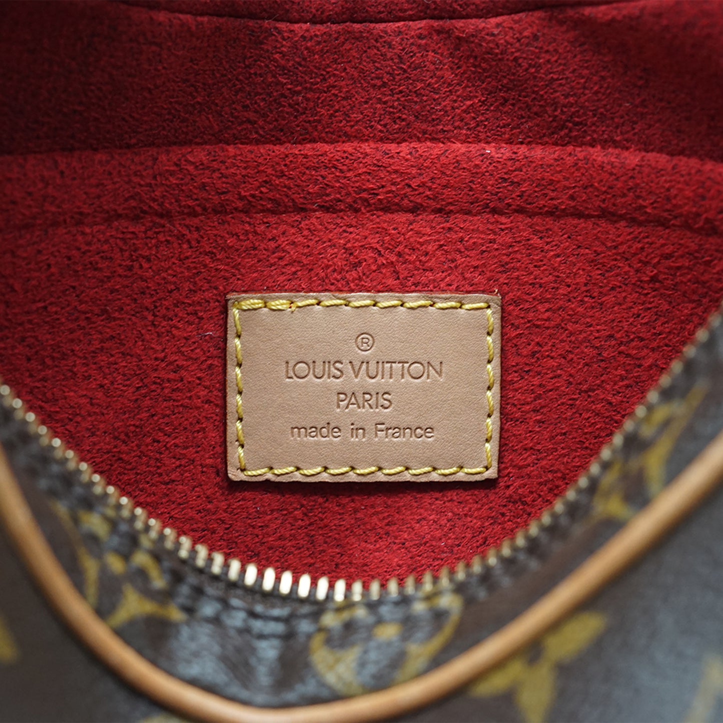Croissant PM shoulder bag