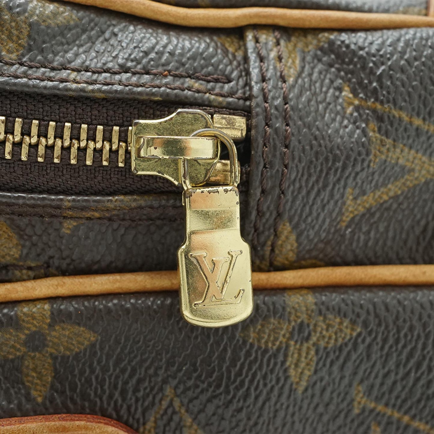 Monogram Amazone