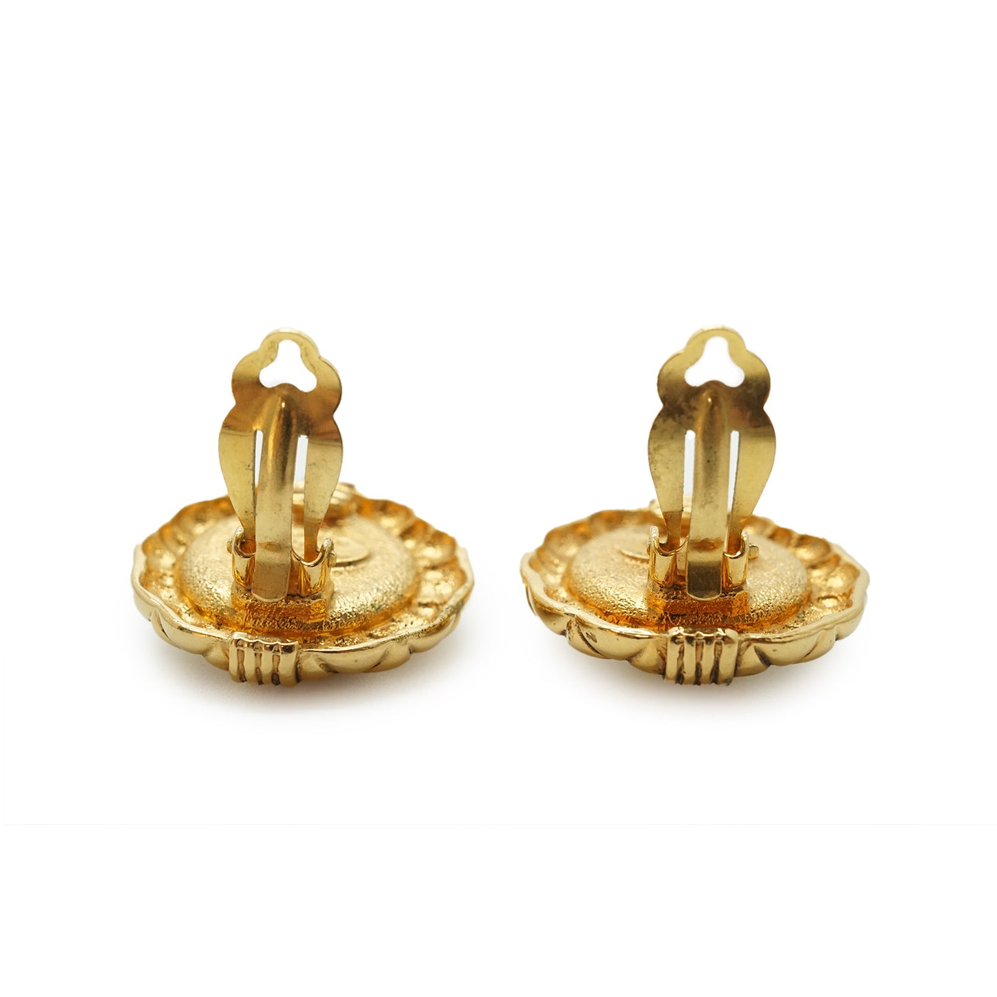 Matelasse Round Artificial Pearl Clip Earrings GP