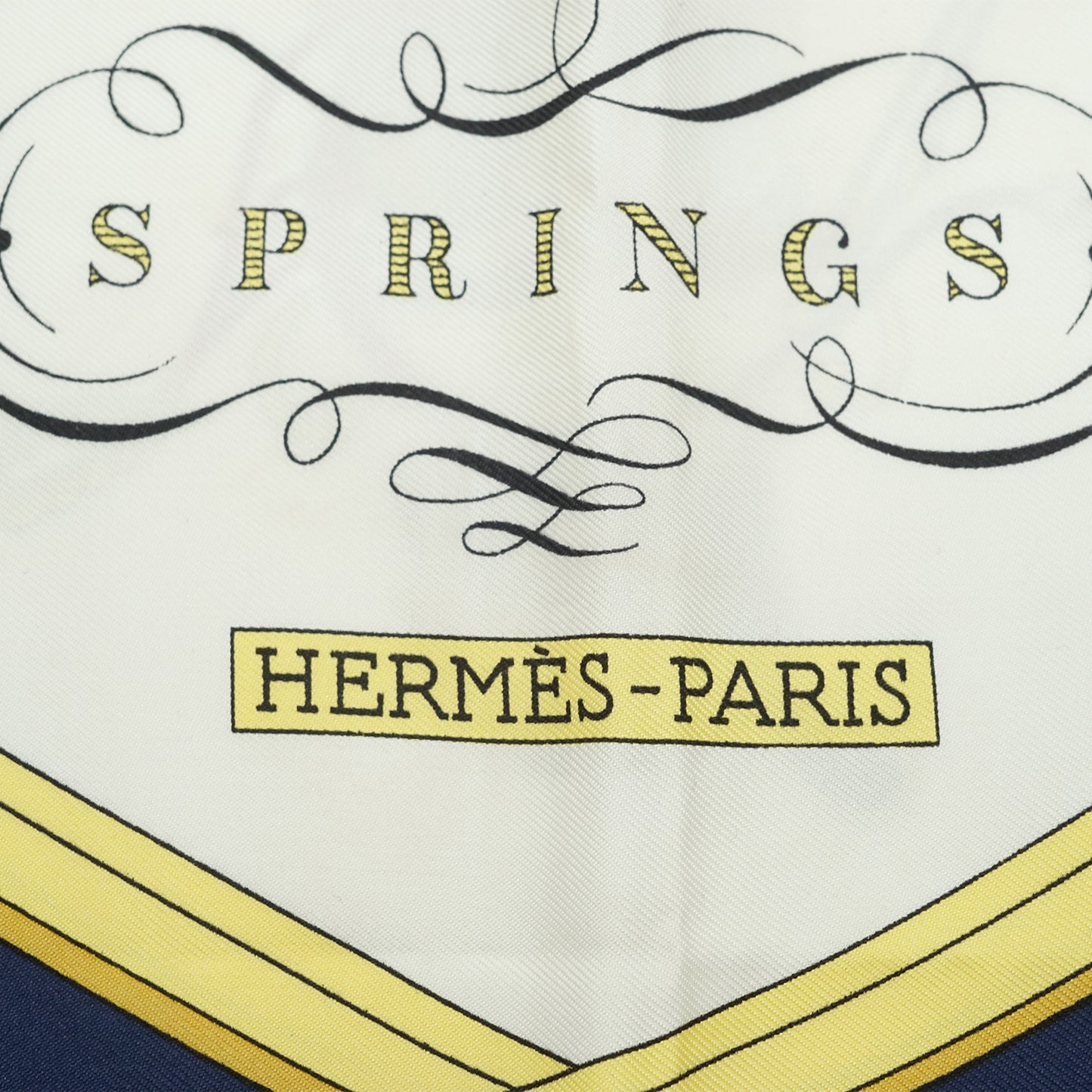 Silk Carre 90 Ledoux Springs