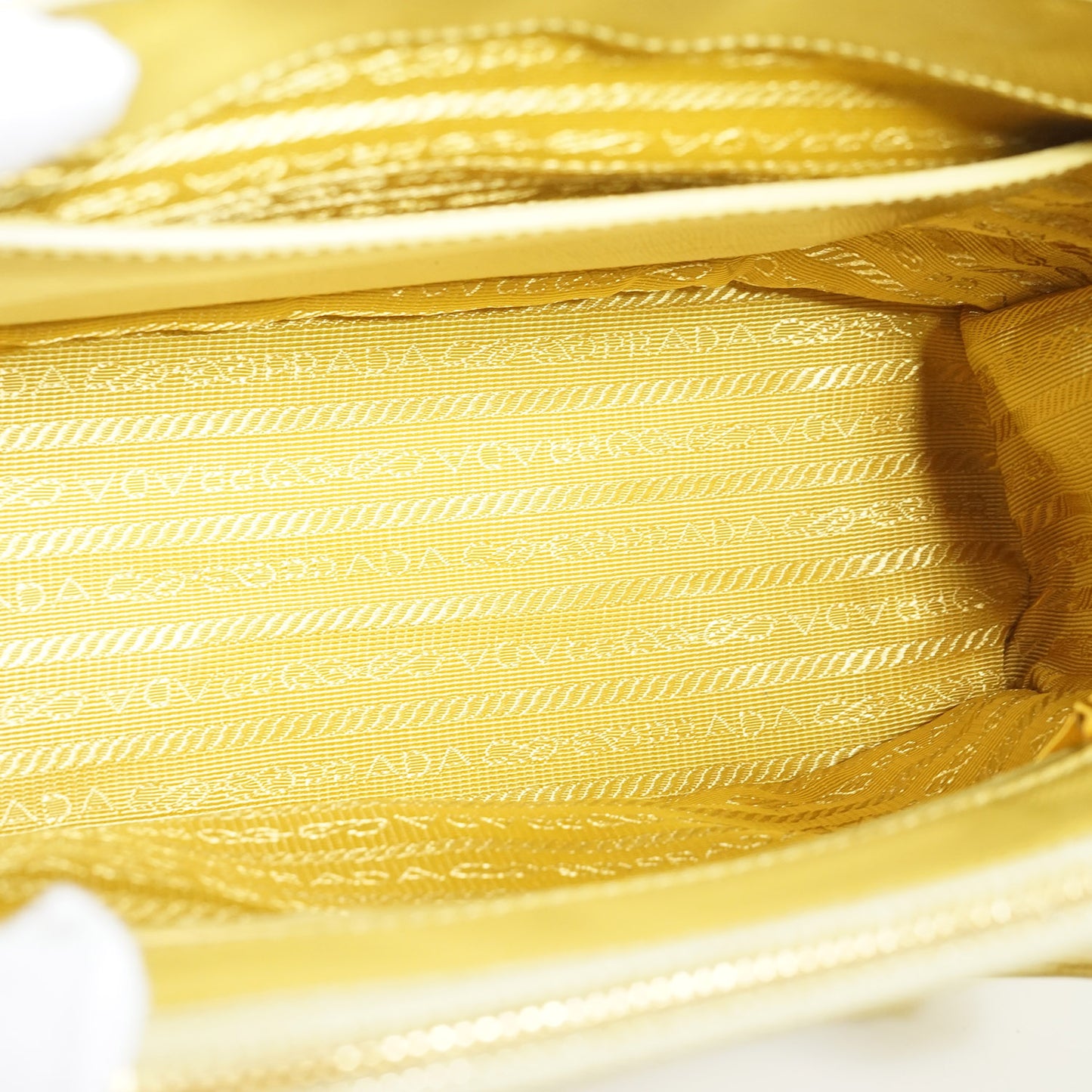 Saffiano Vernice 2way Galleria Handbag