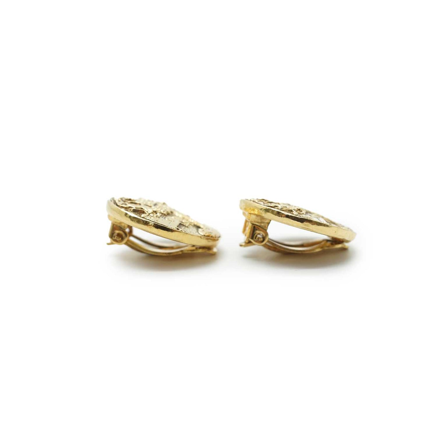 Lion Crest Shield Round Clip Earrings GP