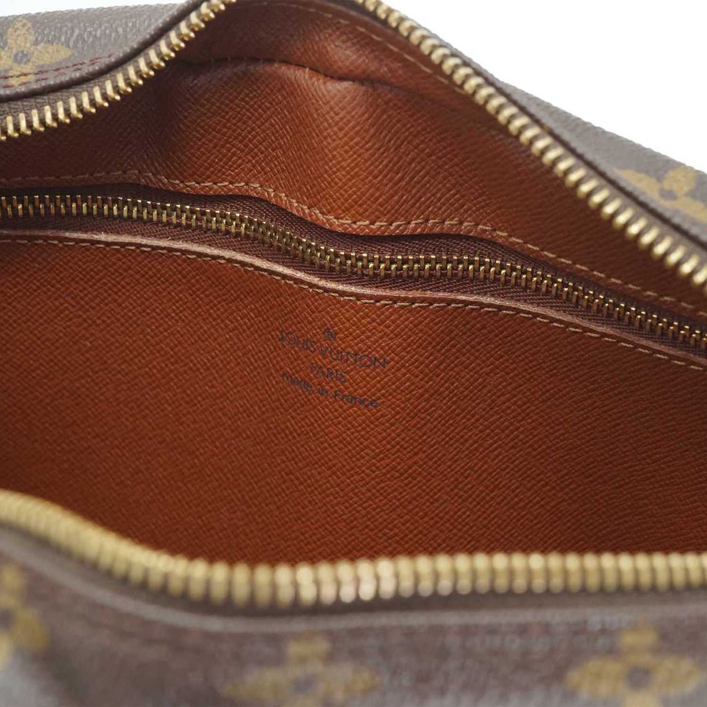 Monogram Jeune Fille