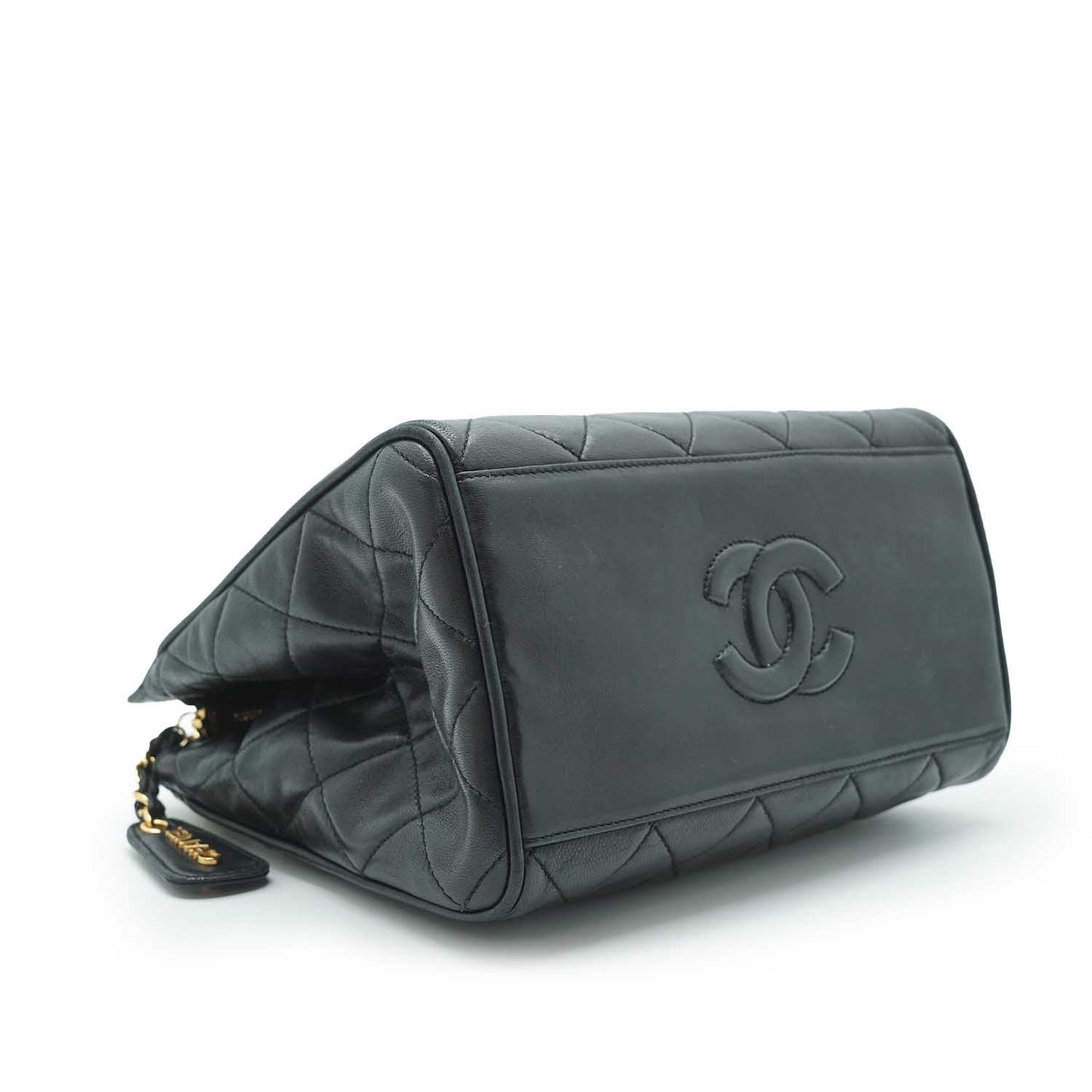 Matelasse Lambskin Chain Shoulder Tote