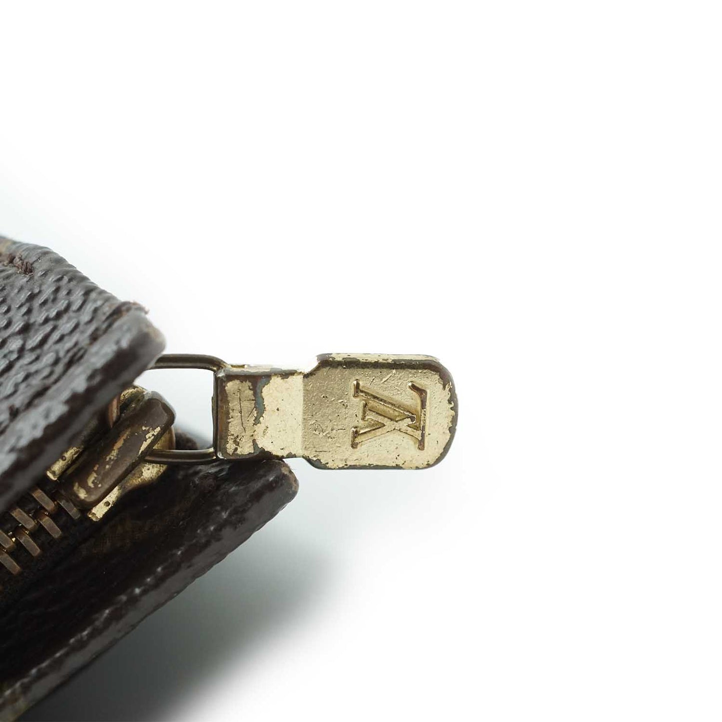 Monogram Poche Toilette 25