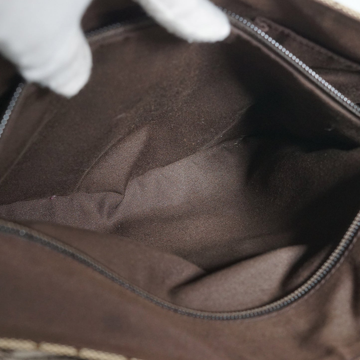 GG Canvas Messenger Bag