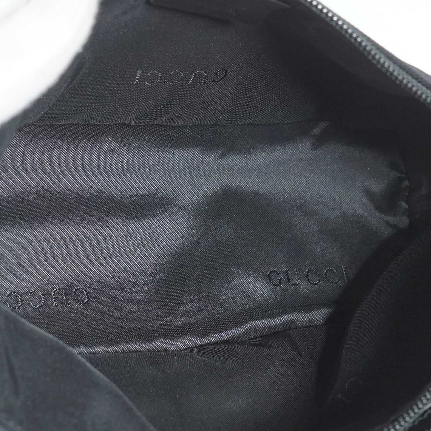 Mesh Canvas Boat Pochette