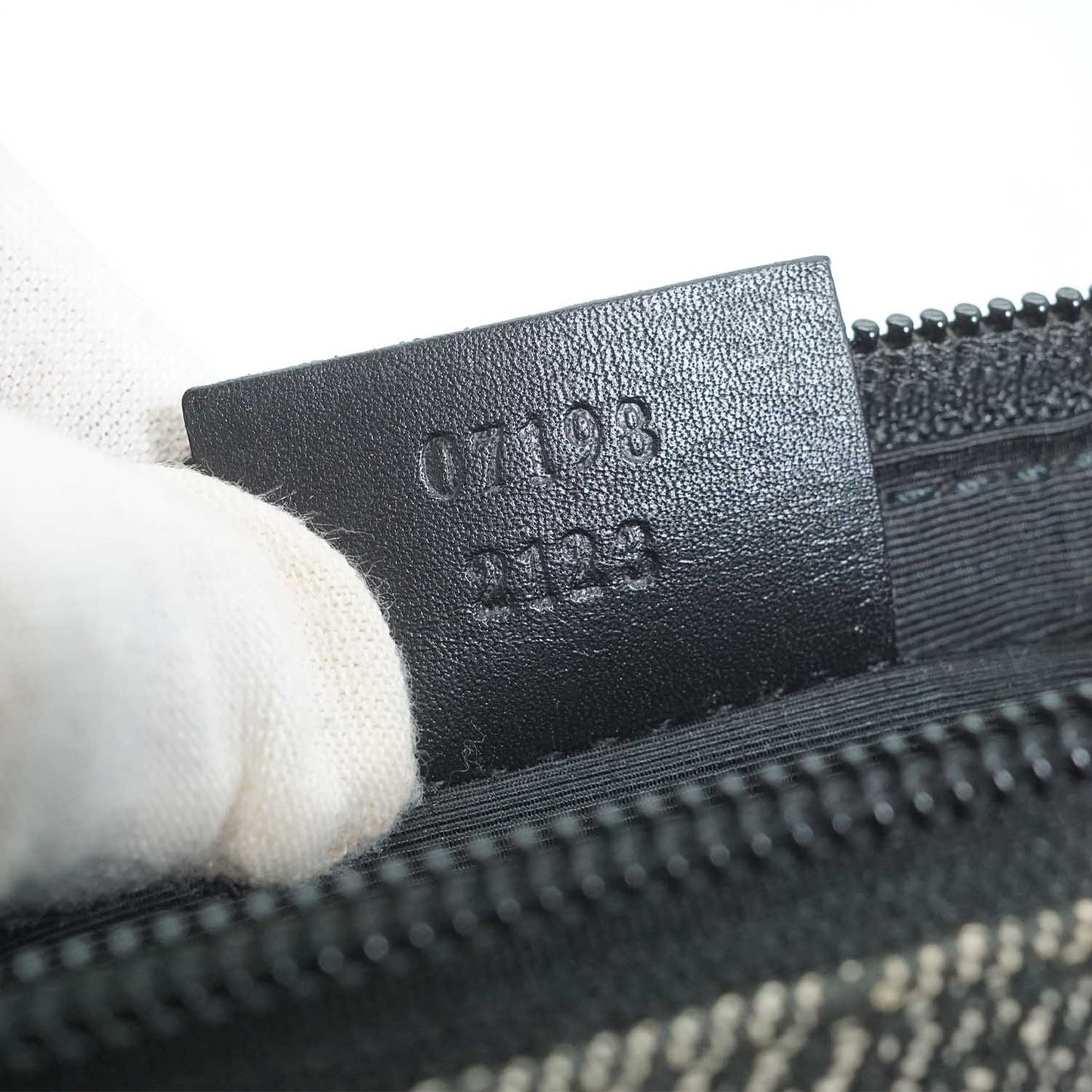 GG Canvas Boat Pochette