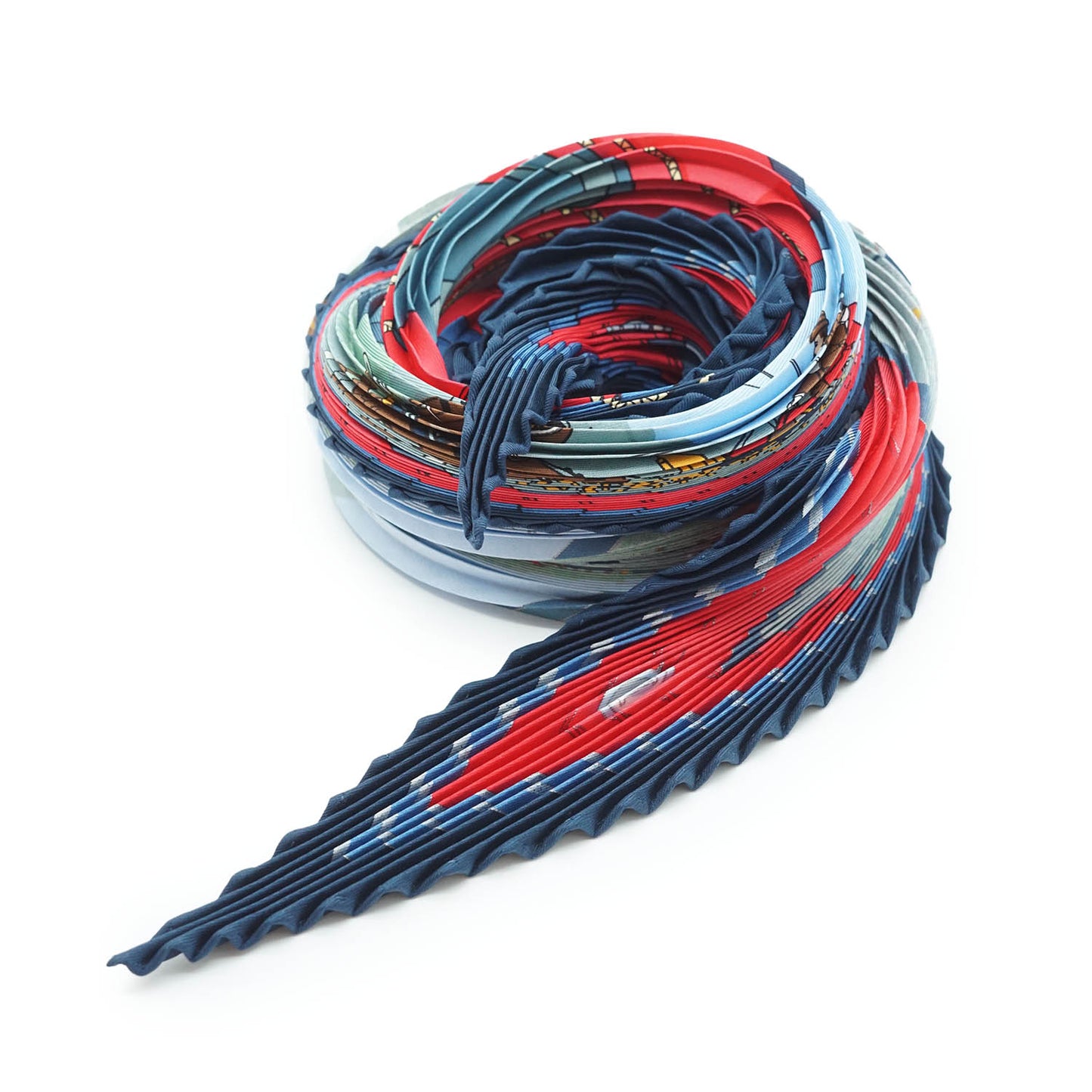 Couvee d'Hermes Silk Carre Plisse 90