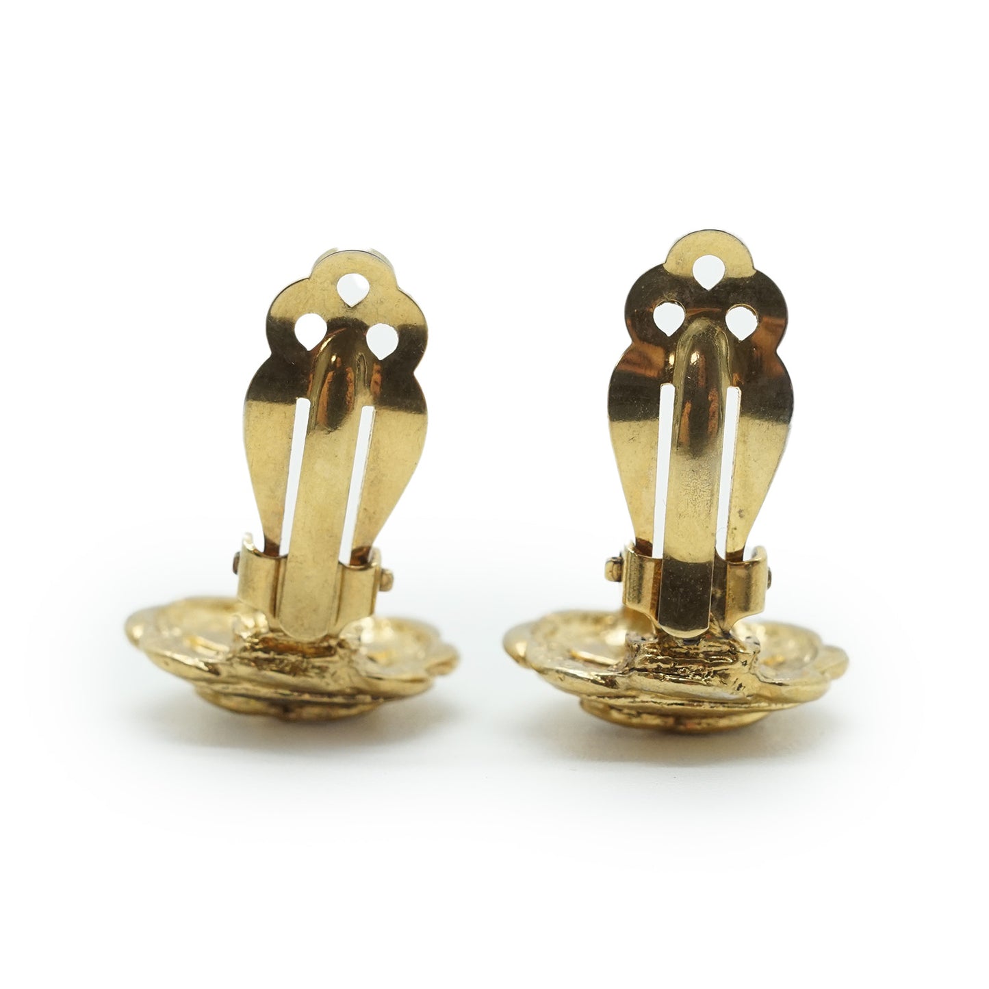 Coco Mark Camellia Petal Round Clip Earrings GP