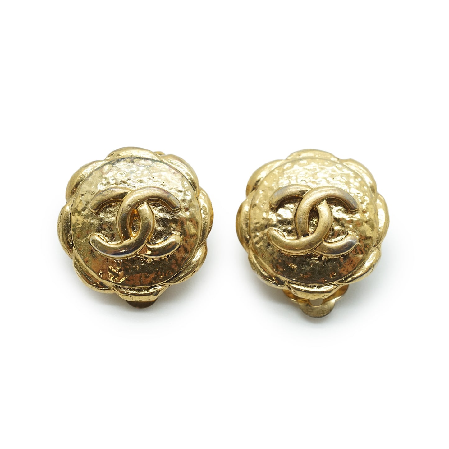 Coco Mark Camellia Petal Round Clip Earrings GP