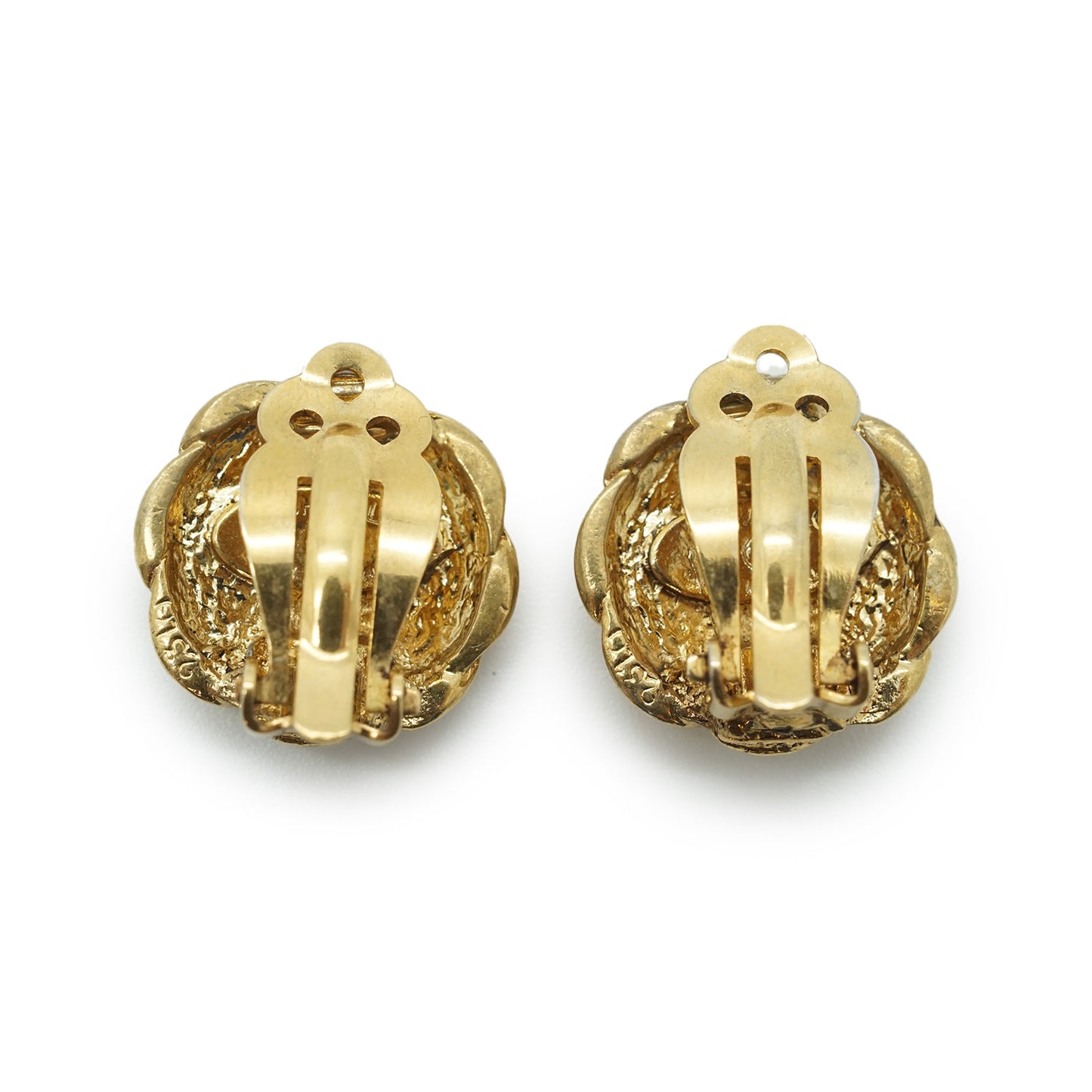 Coco Mark Camellia Petal Round Clip Earrings GP