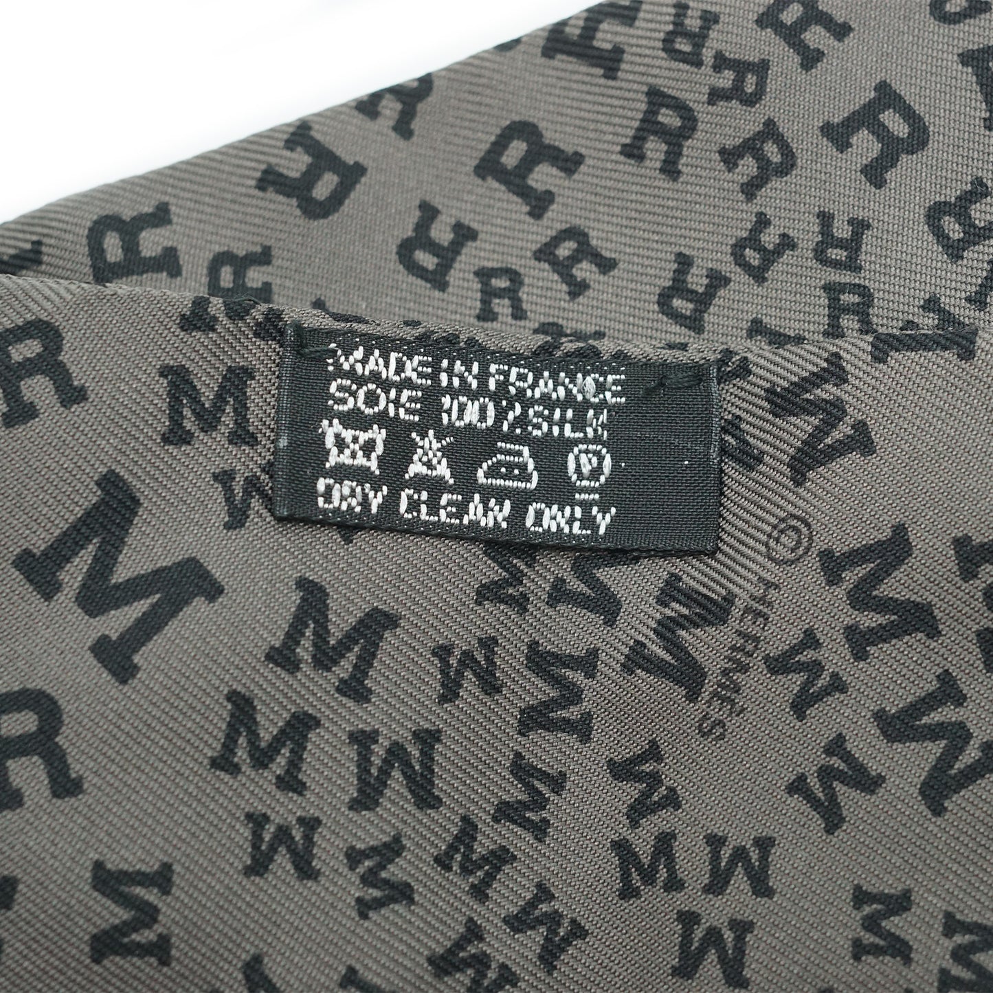 Hermes Scattered Letters Silk Twilly