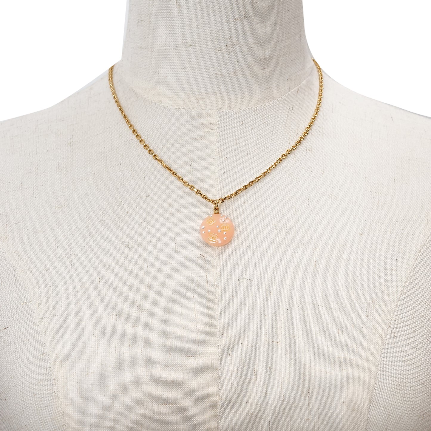 CC Logo Pearl Round Pendant Chain Necklace
