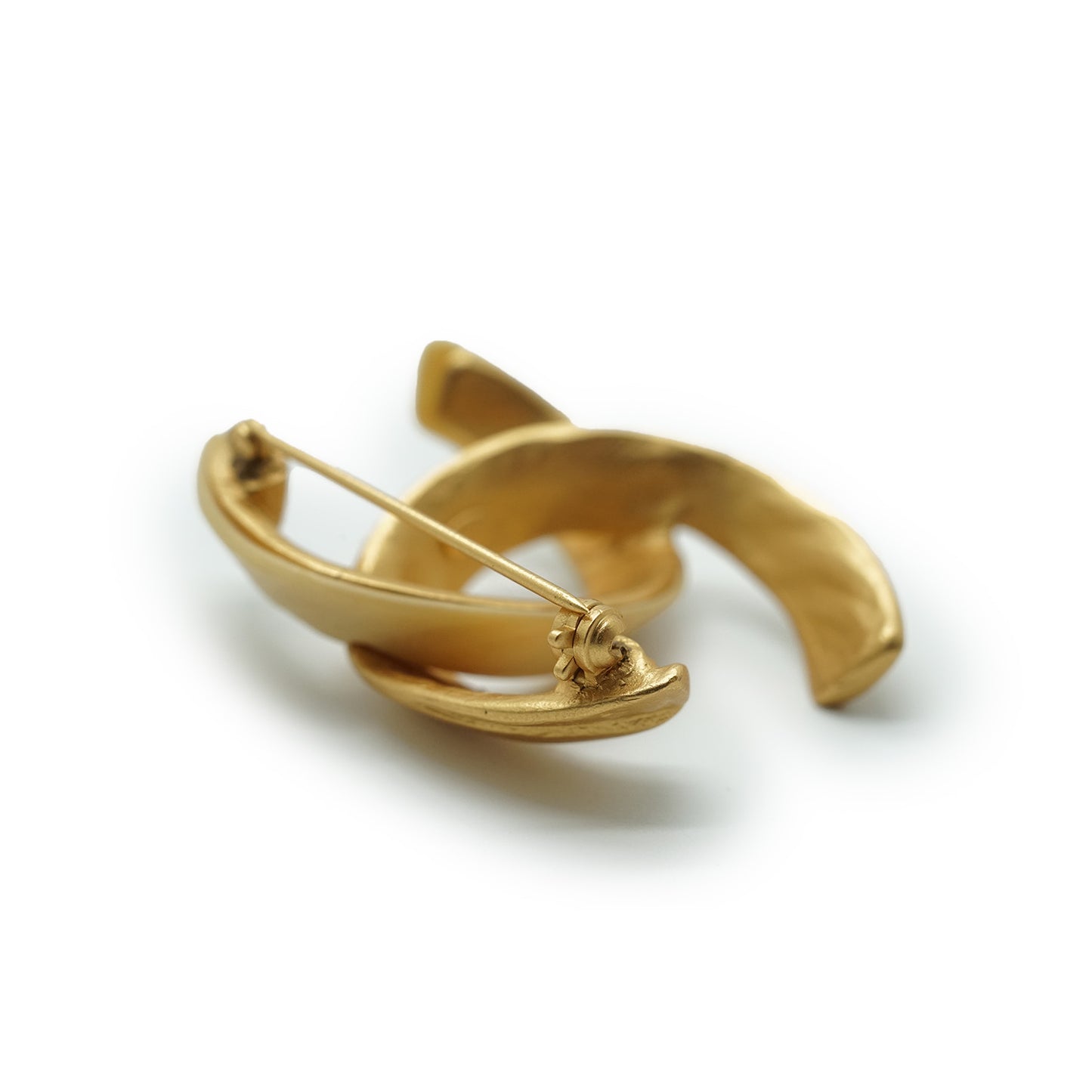 CC Gold Ivory Brooch GP