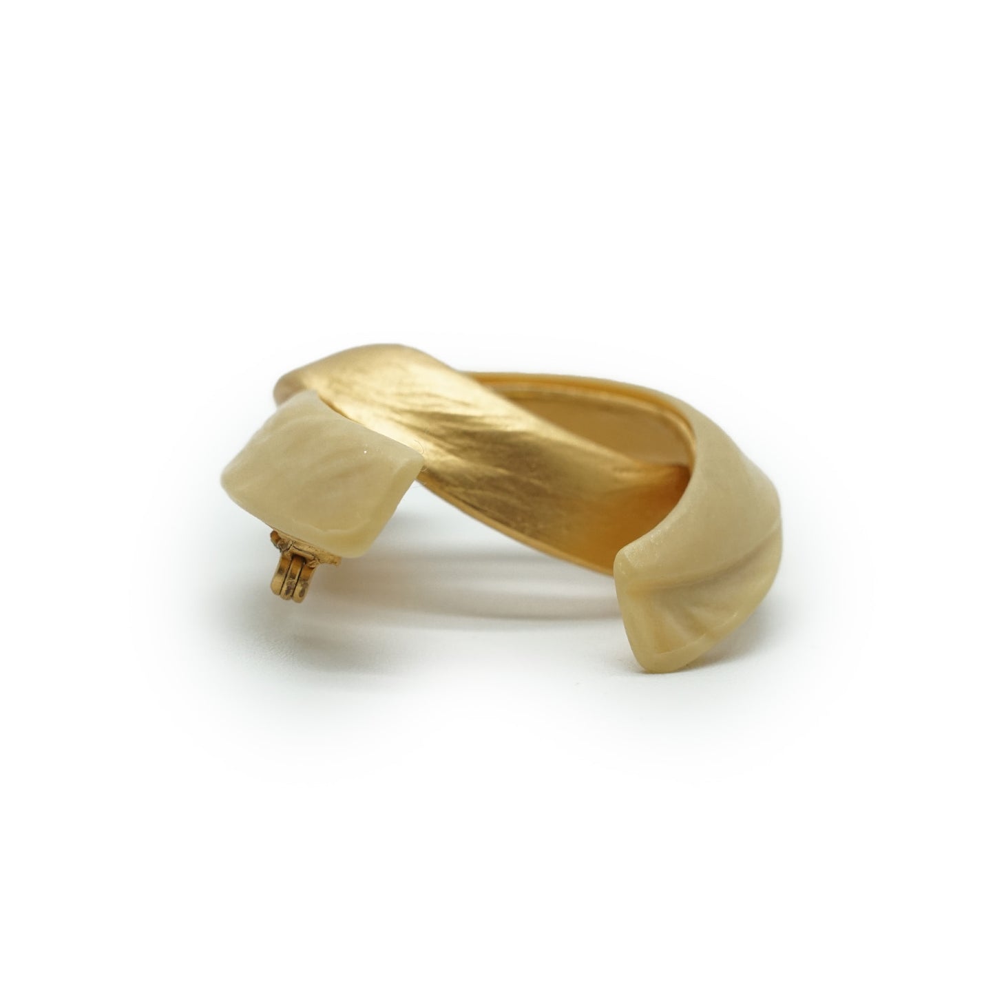 CC Gold Ivory Brooch GP