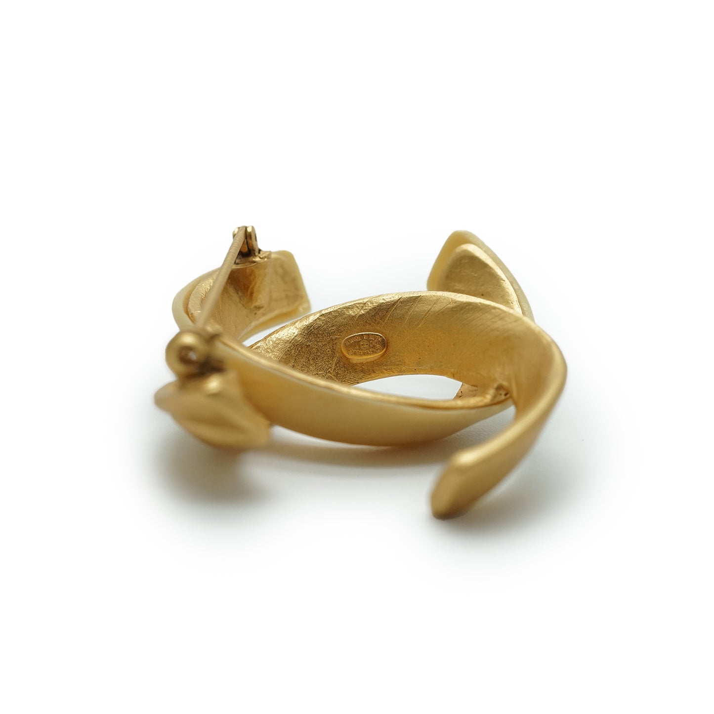 CC Gold Ivory Brooch GP