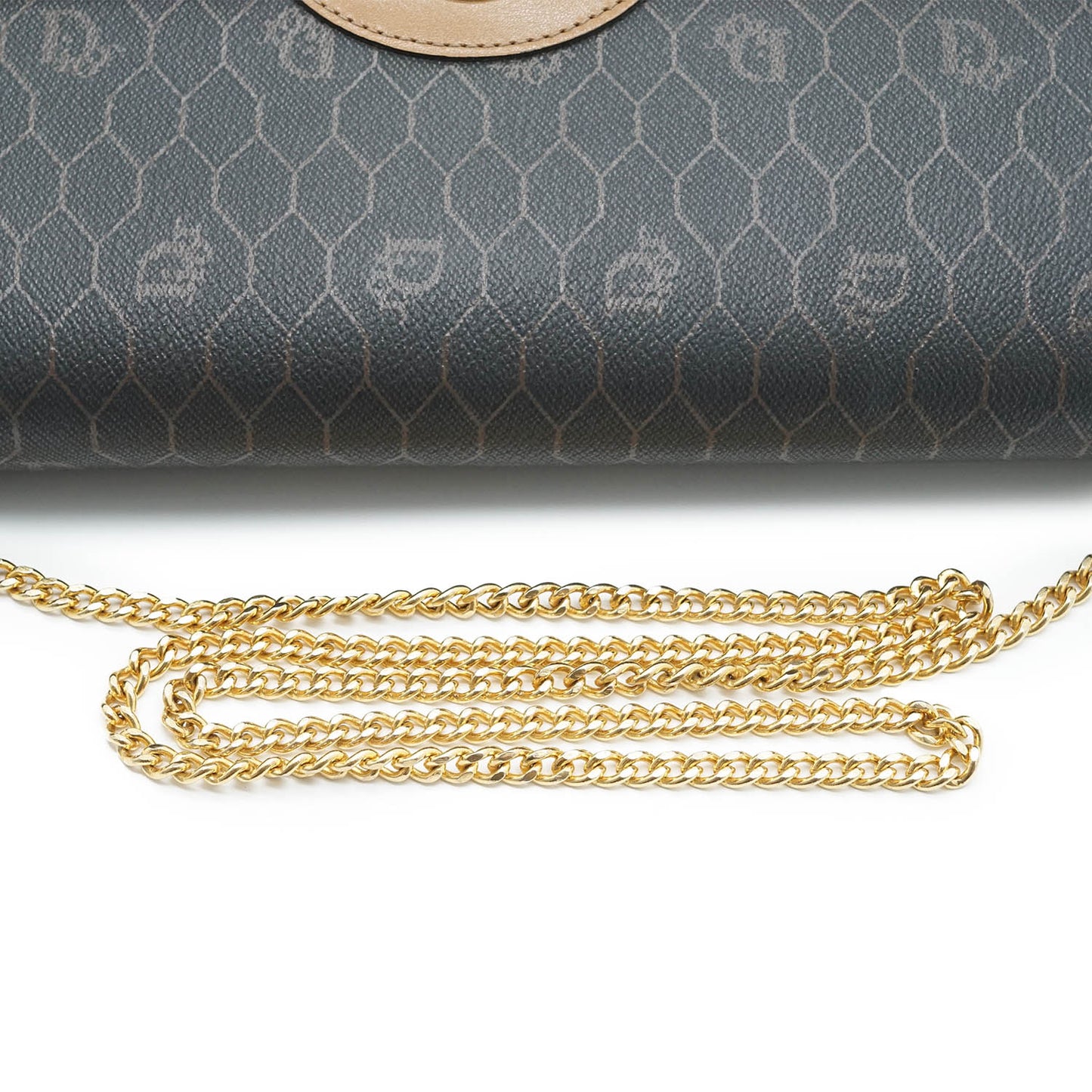 Honeycomb Chain Shoulder Bag