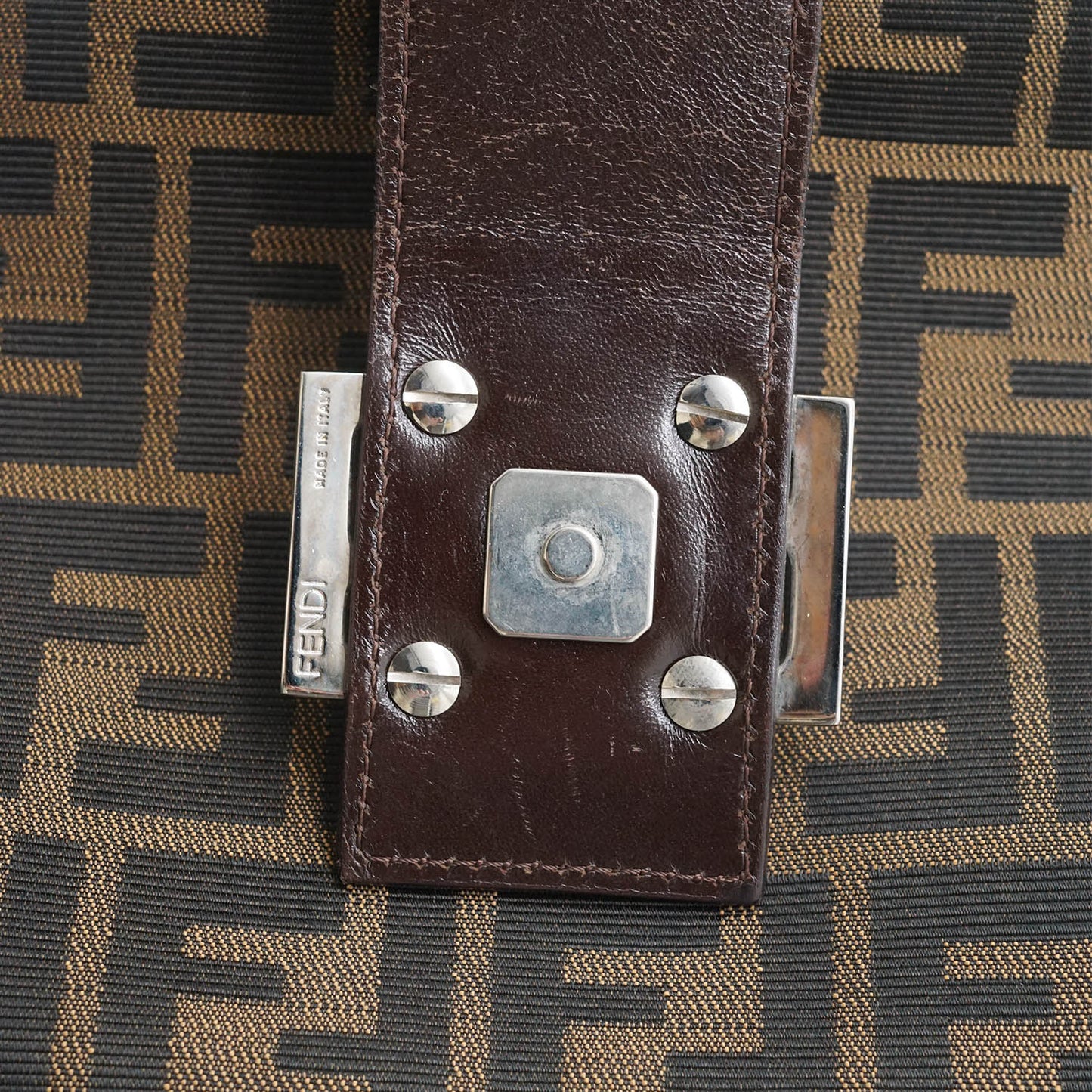 Zucca Canvas Shoulder Bag