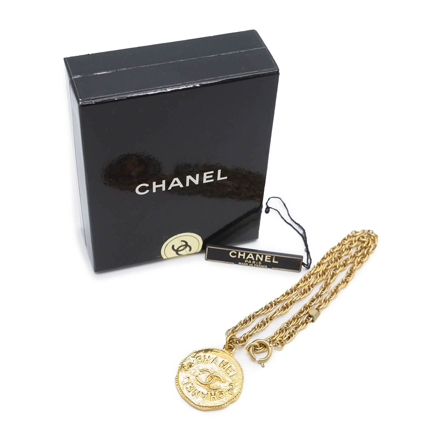 CC Logo Round Pendant Chain Necklace