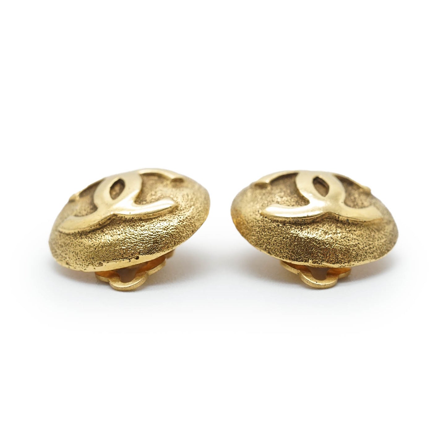 Coco Mark Round Clip Earrings GP