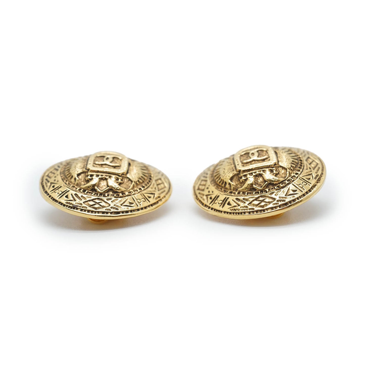 Round Crest Shield Clip Earrings GP