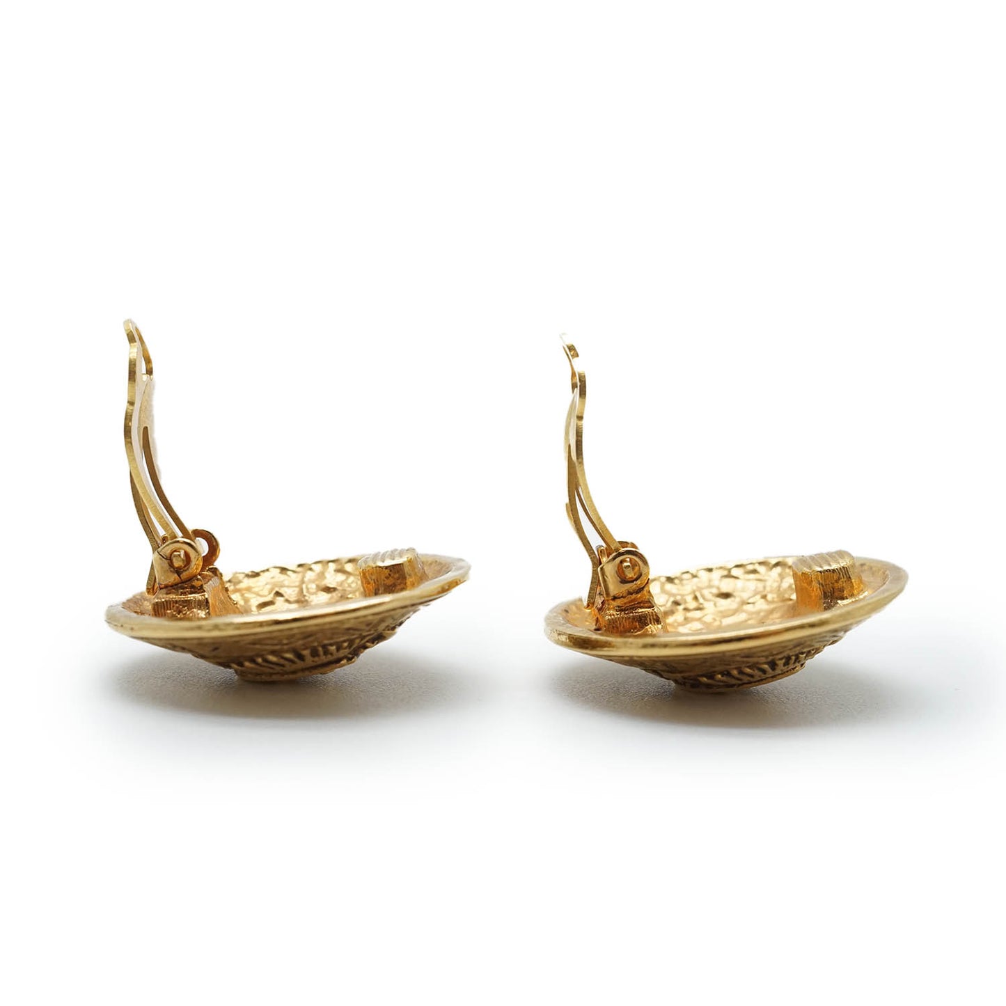 Round Crest Shield Clip Earrings GP