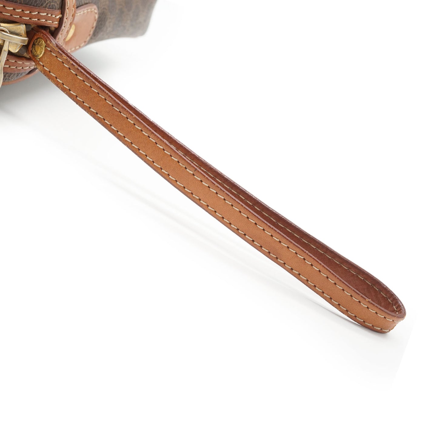 Macadam Clutch