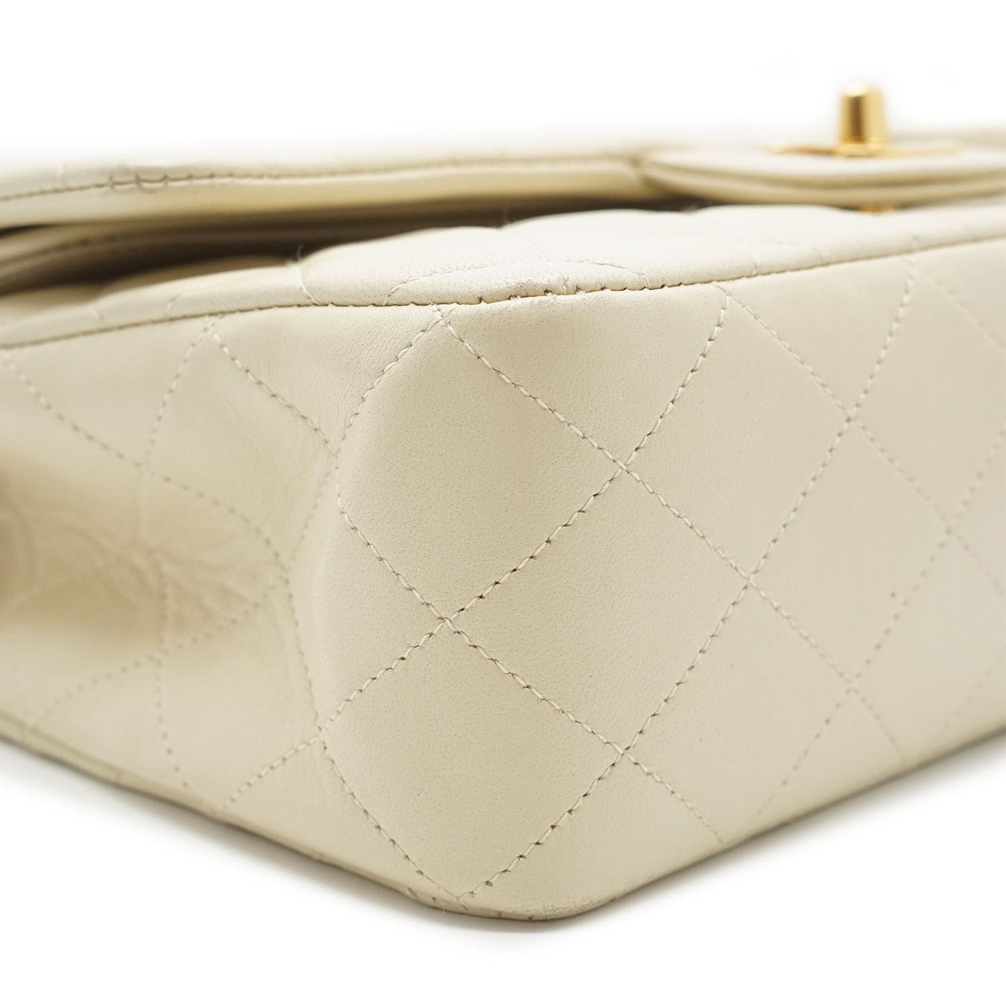 Lambskin Matelasse 25 Classic Double Flap Chain Shoulder Bag
