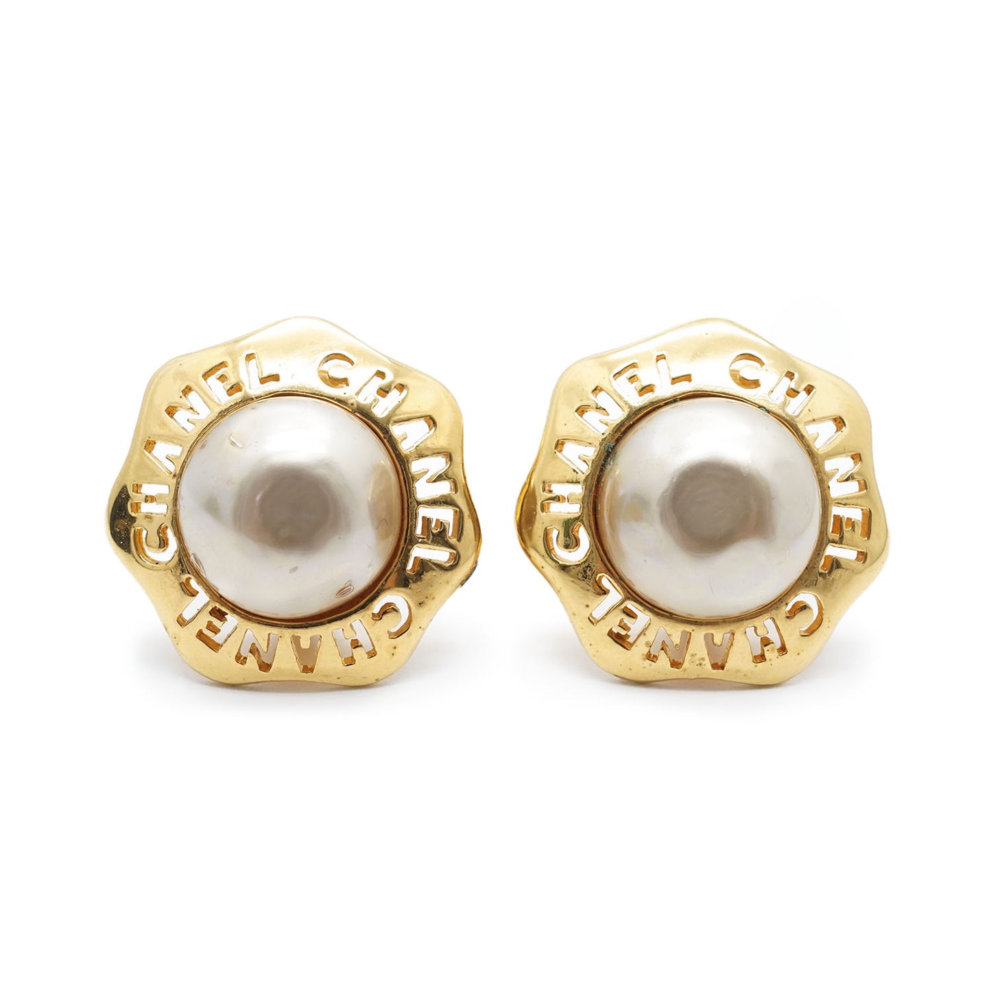 Artificial Pearl Flower Round Clip Earrings