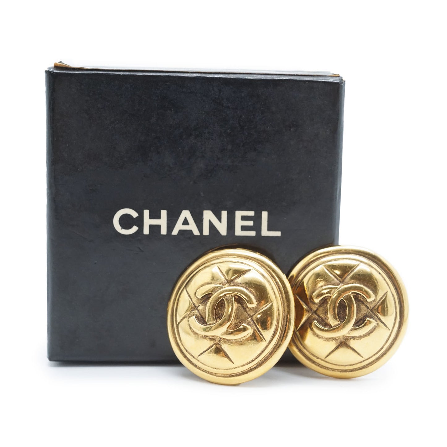 CC Logo Matelasse Button Clip Earrings GP