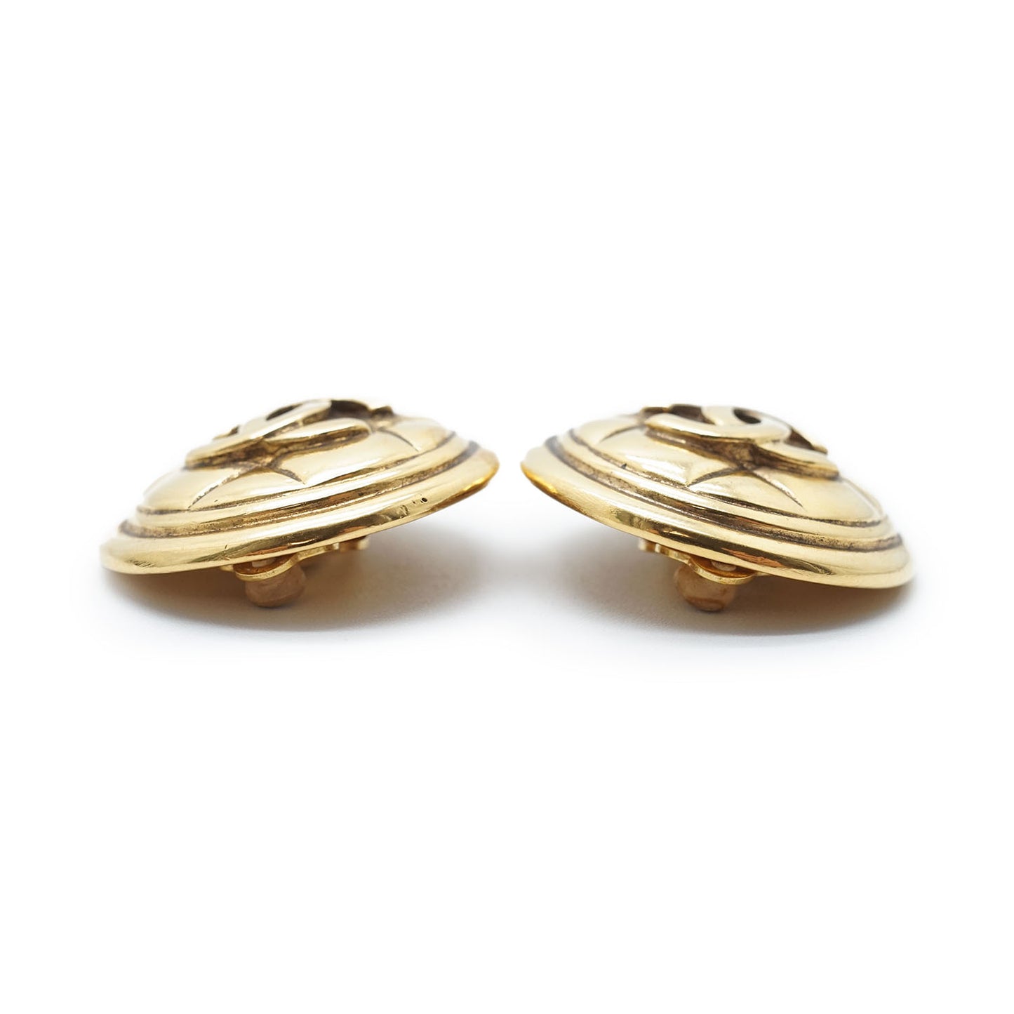 CC Logo Matelasse Button Clip Earrings GP