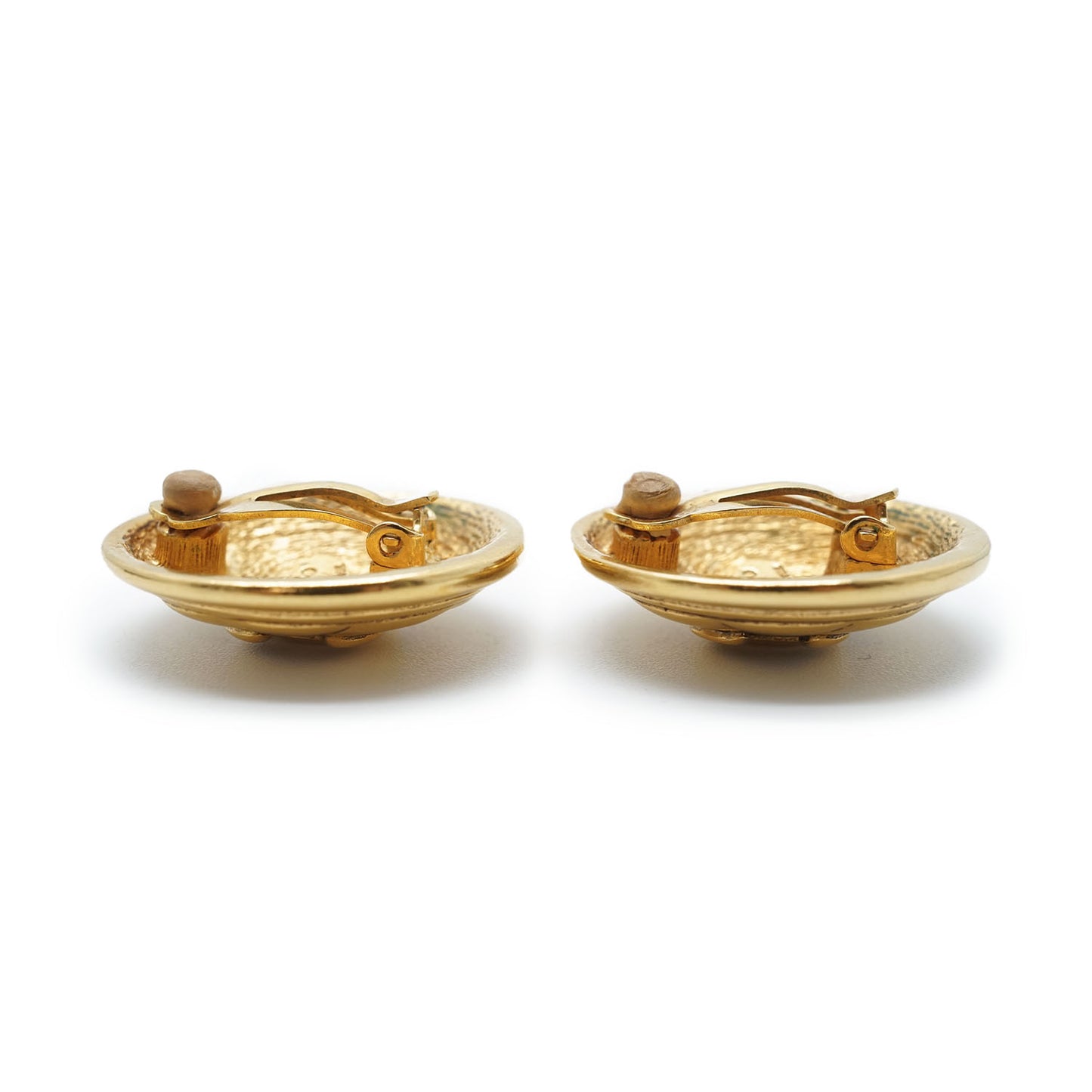 CC Logo Matelasse Button Clip Earrings GP
