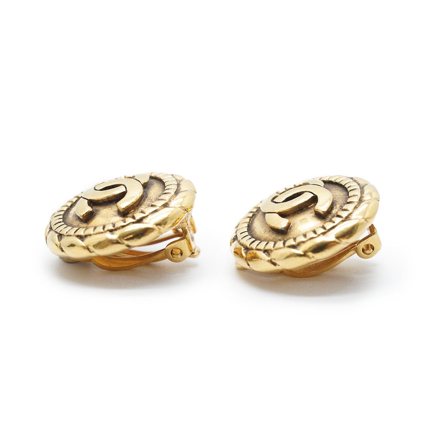 Coco Mark Round Clip Earrings