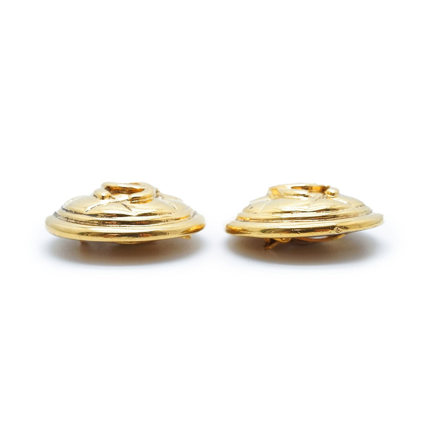 CC Logo Matelasse Button Clip Earrings GP