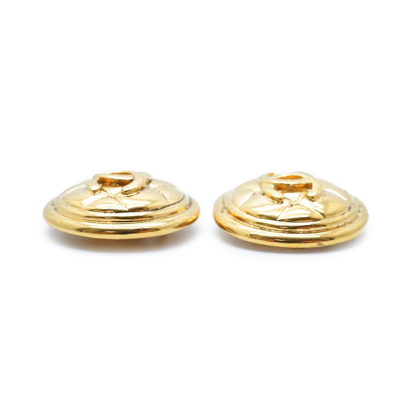 CC Logo Matelasse Button Clip Earrings GP