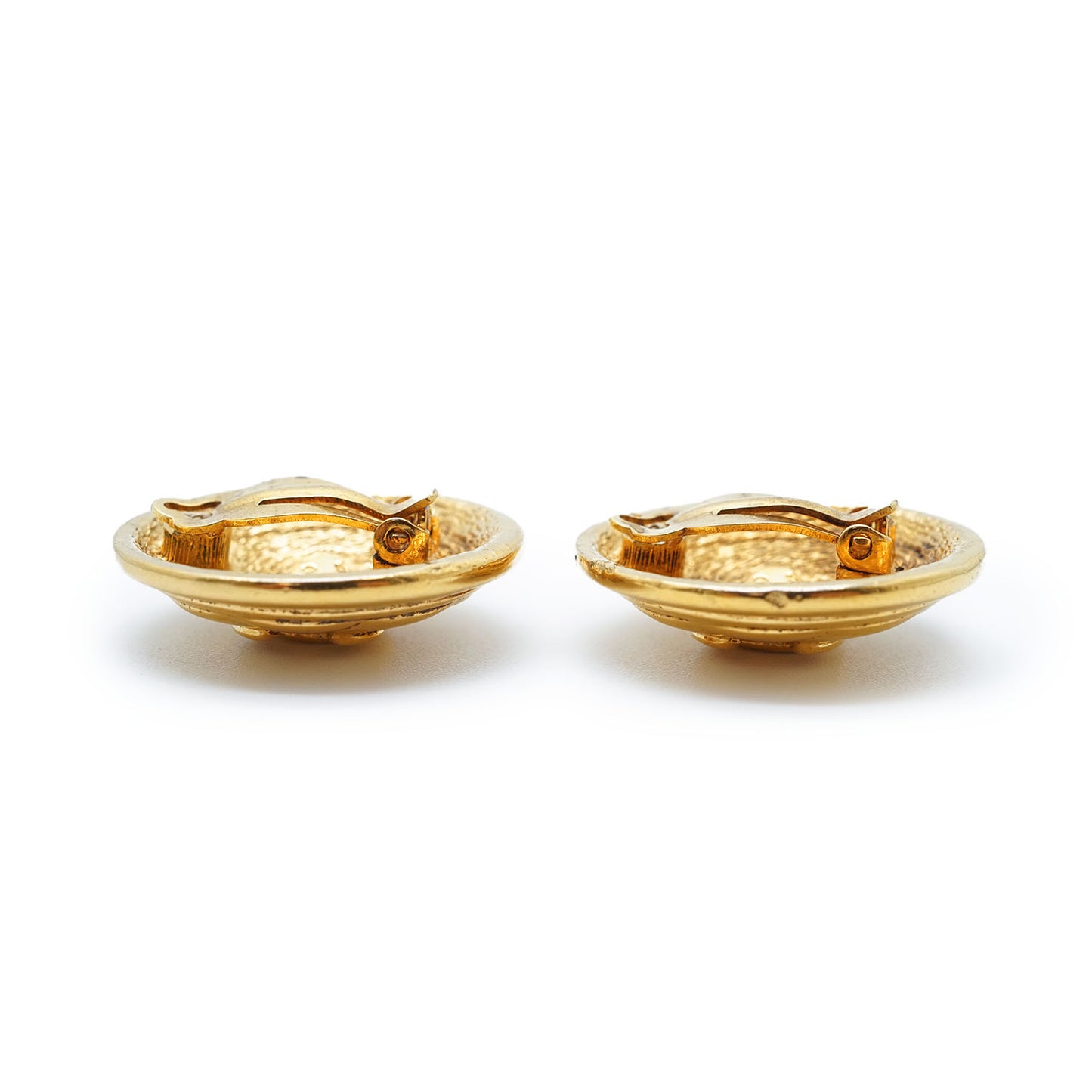 CC Logo Matelasse Button Clip Earrings GP