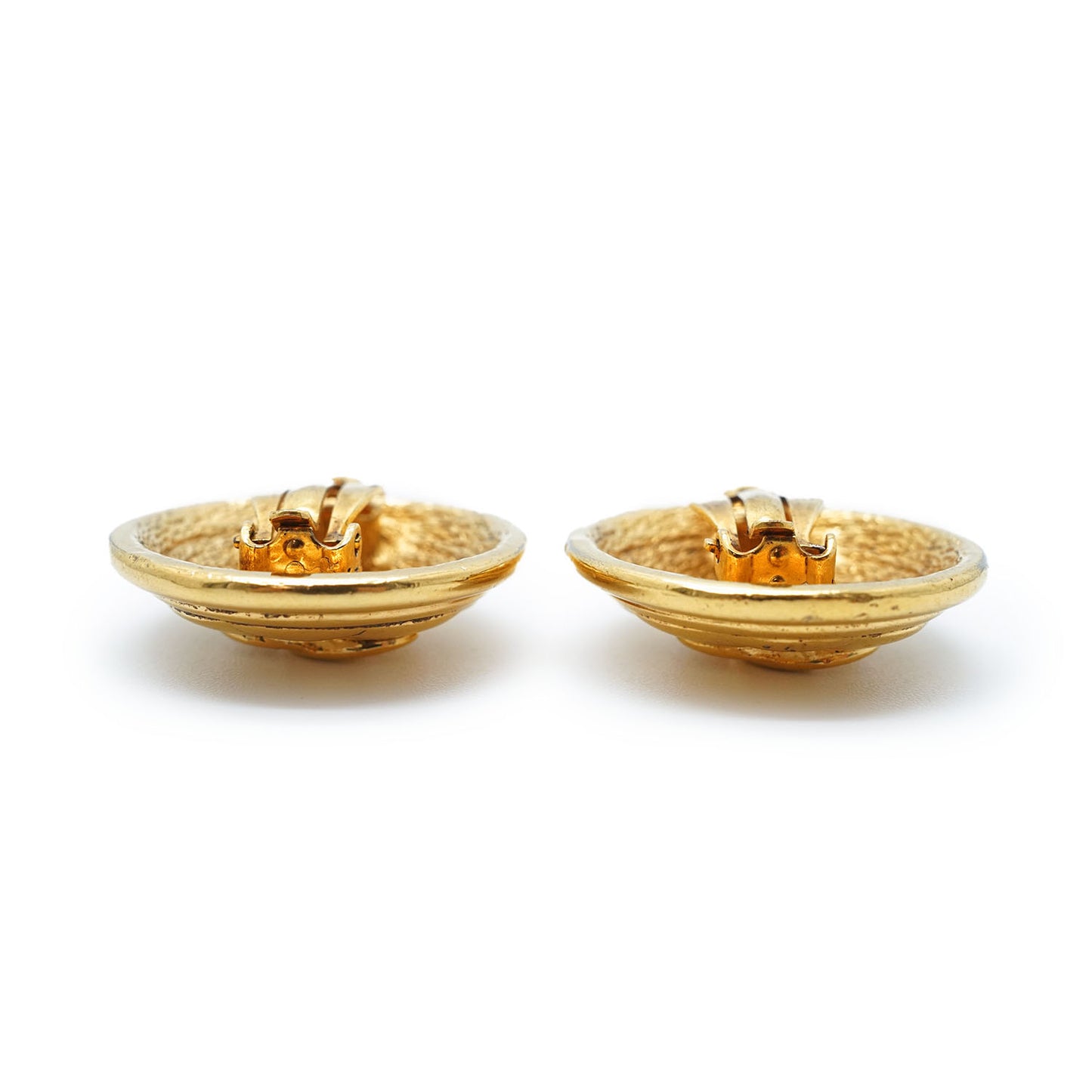 CC Logo Matelasse Button Clip Earrings GP