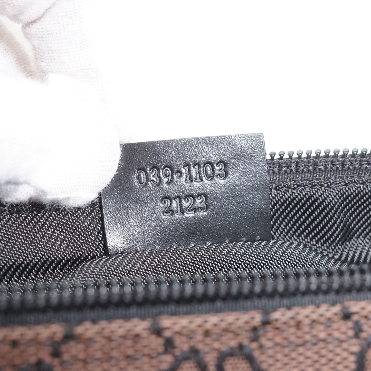 GG Canvas Boat Pochette
