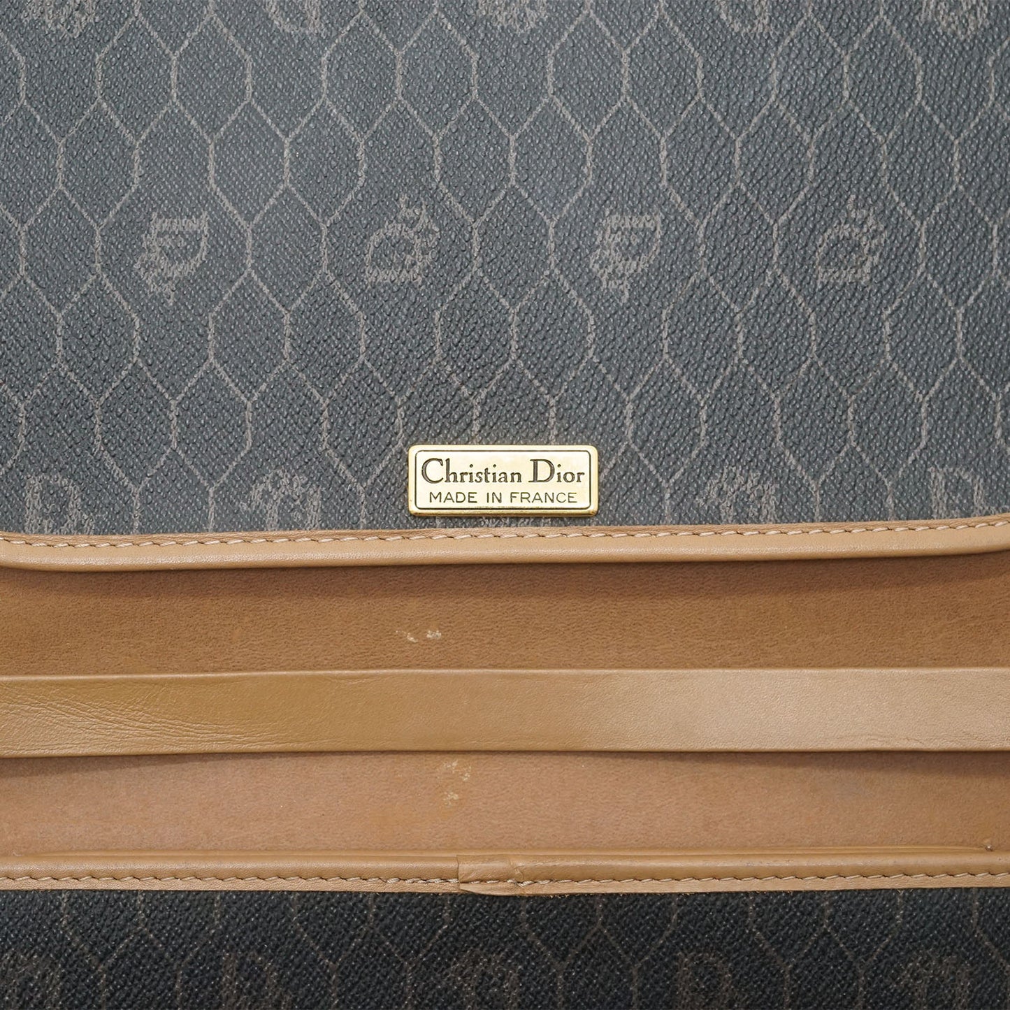 Honeycomb Chain Shoulder Bag