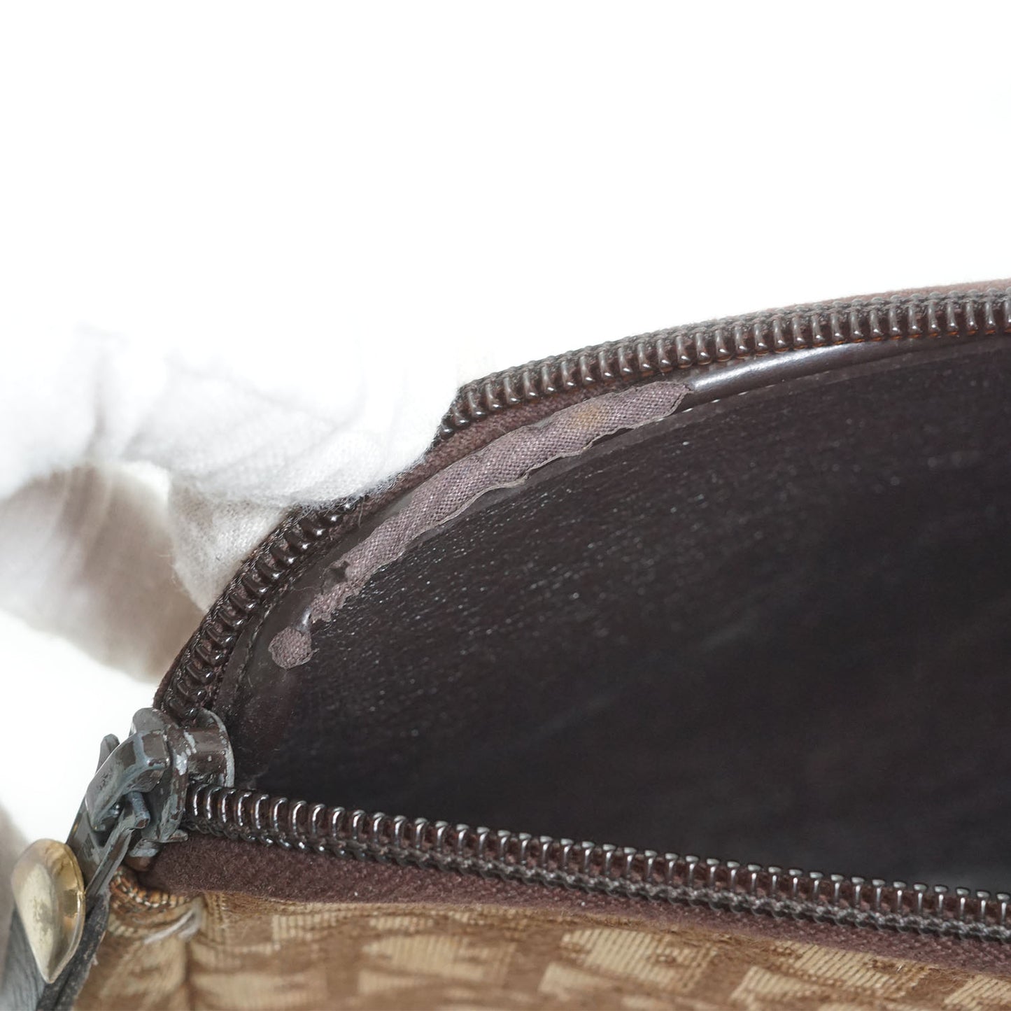 Vintage Trotter Pouch