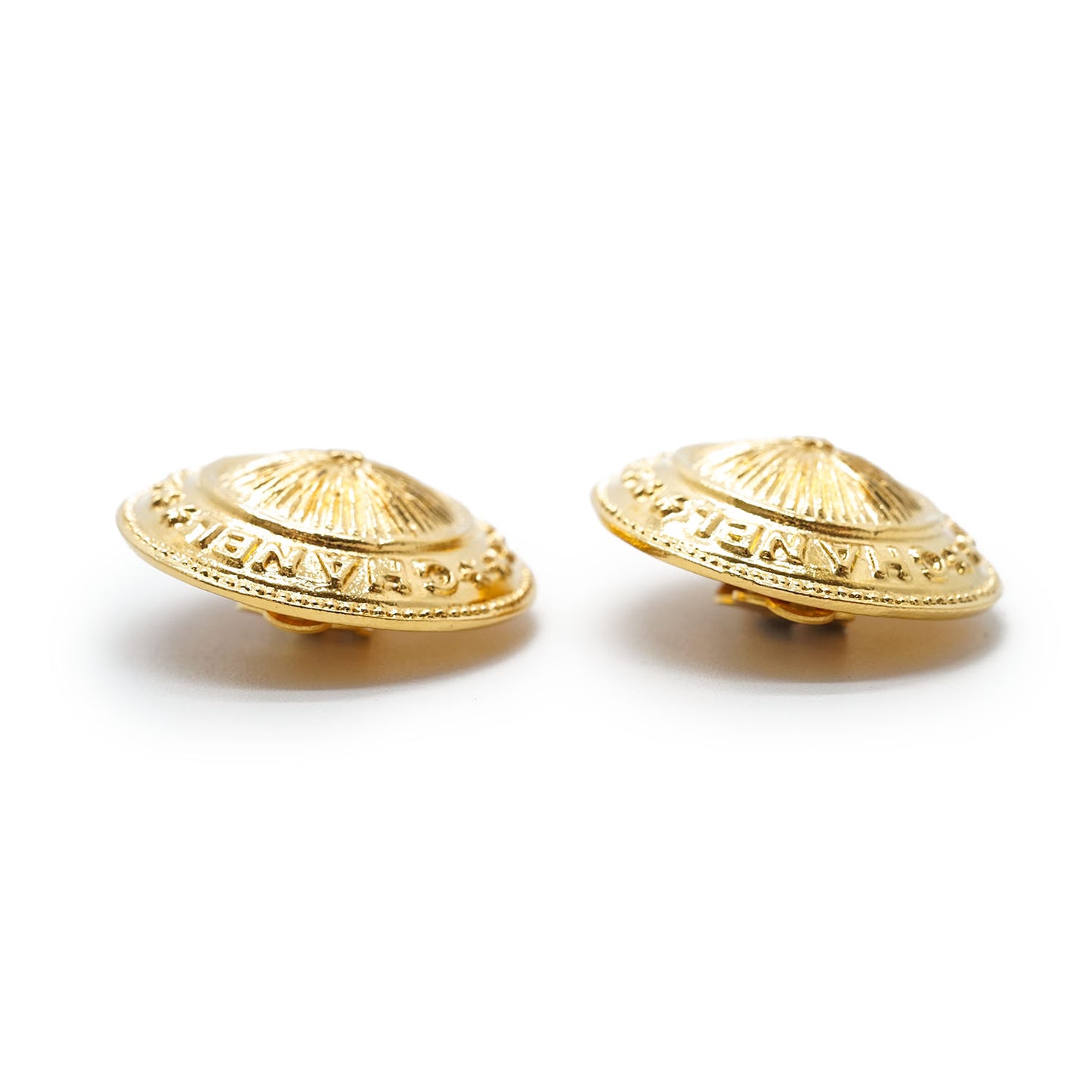 1990 Round Medallion Clip-On Earrings GP
