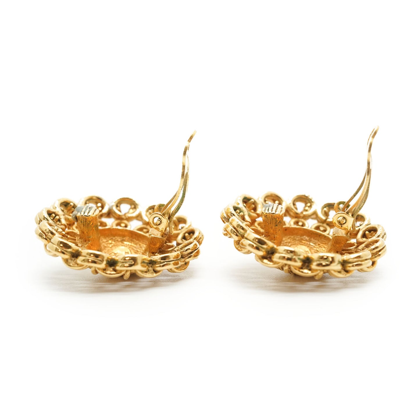Cut-out Chain Detail Domed Round Clip-On Earrings GP