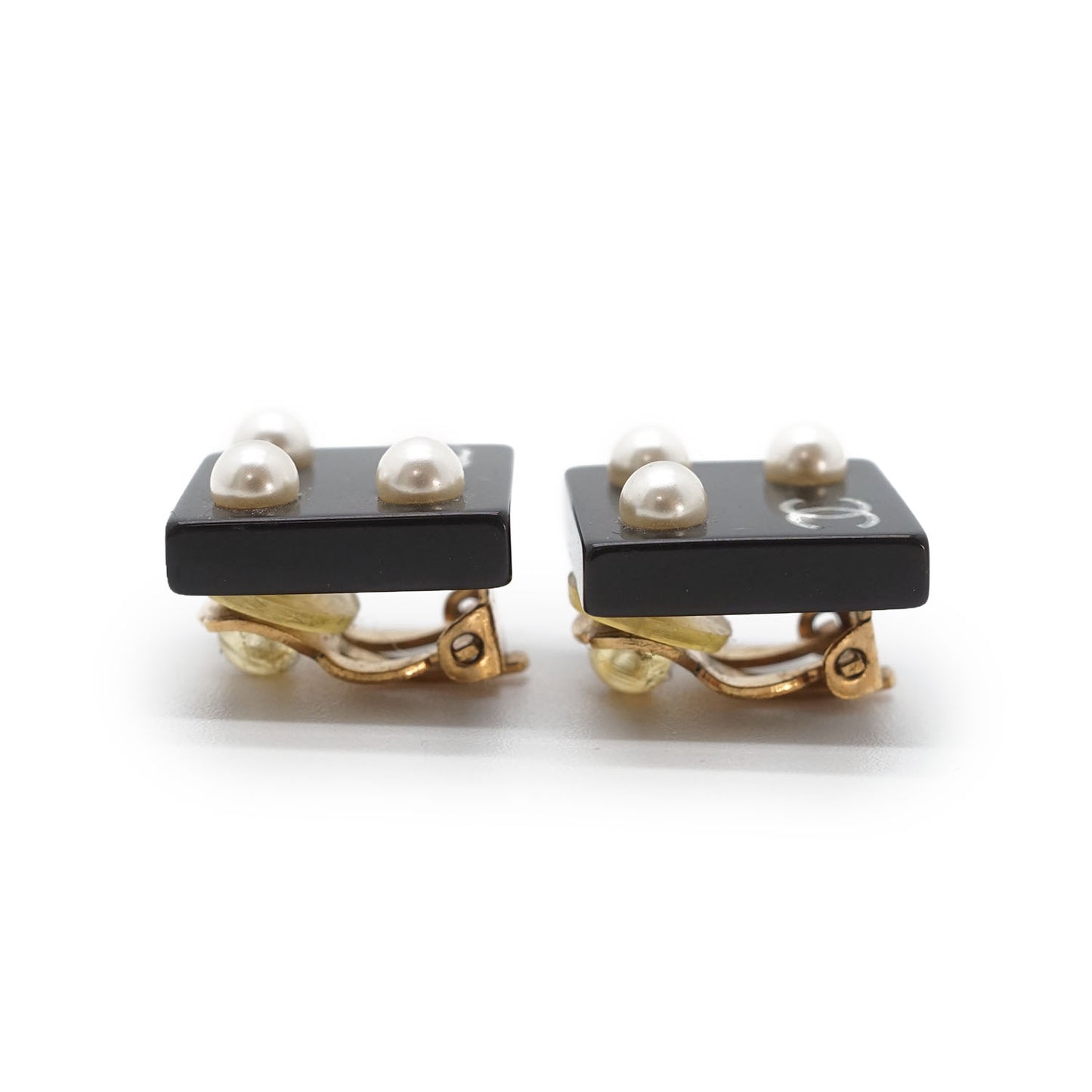 CC Logo Artificial Pearl Square Clip-On Earrings GP