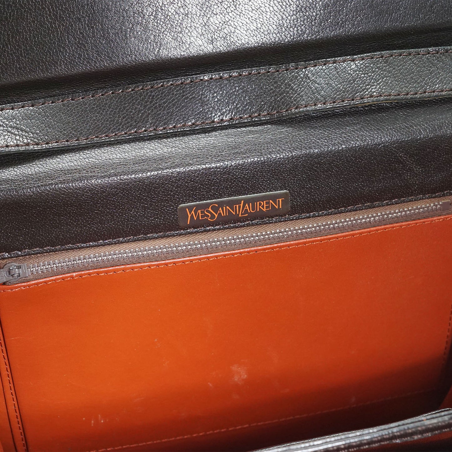 Vintage Cut-out Trim Shoulder Bag