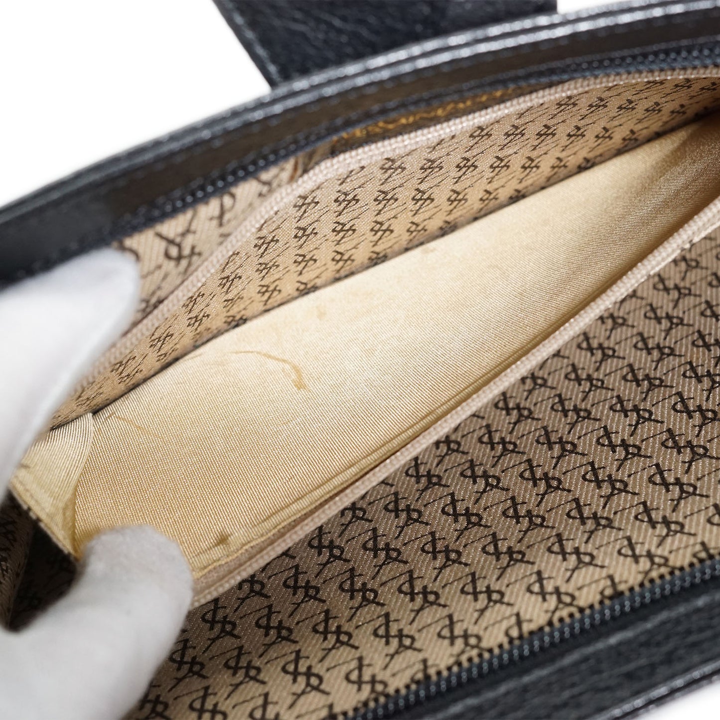 Y-Stitch Detail Vintage Clutch